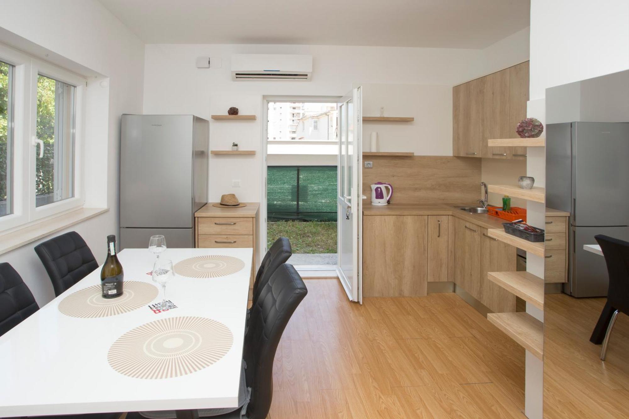 Apartment Adria Split Exterior photo